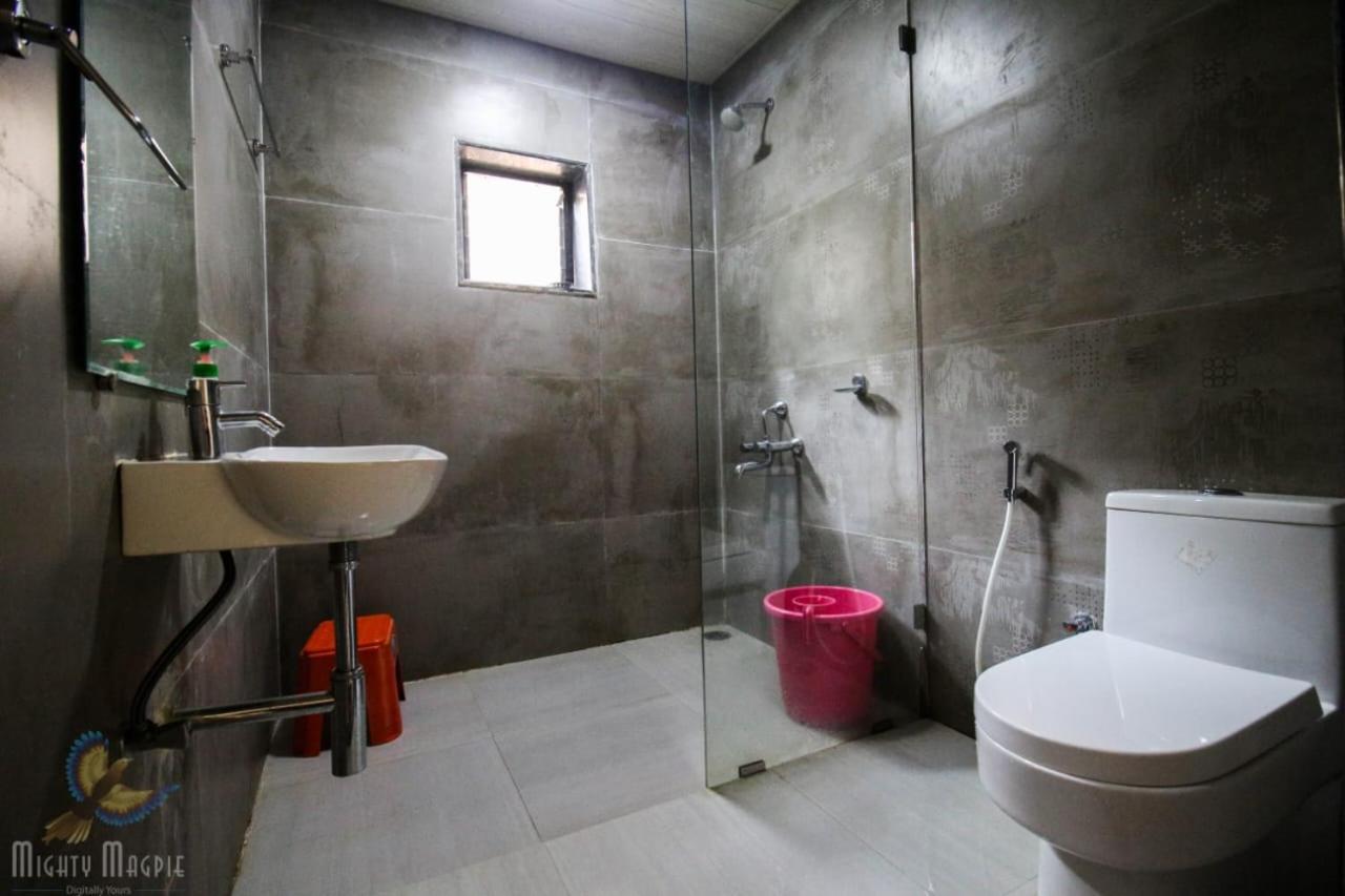Hotel River Orchid Resort Сатара Екстериор снимка